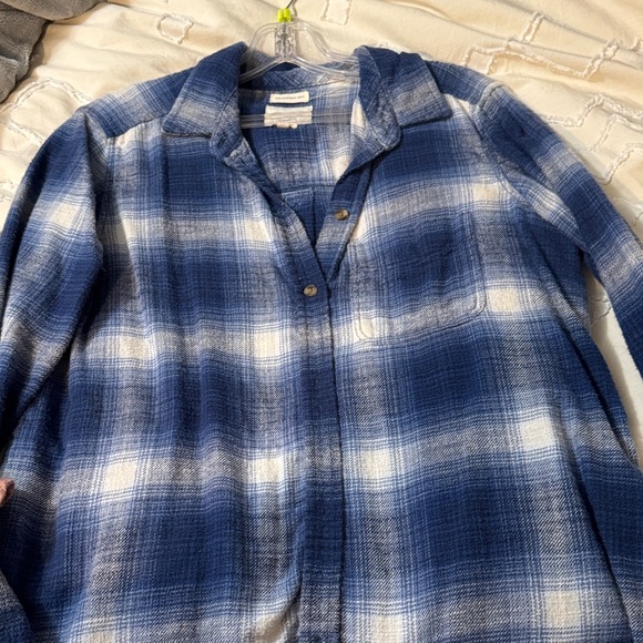 2 American Eagle soft flannels - Picture 6 of 8